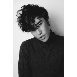 头发乱了&I's a man's man' man's world