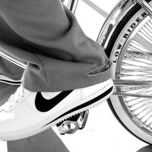 Un Rapero De La Calle(feat. El Inocente, El Freckles & Ltainey) (Explicit)