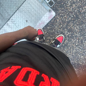 Catch a vic (feat. C2) (Explicit)