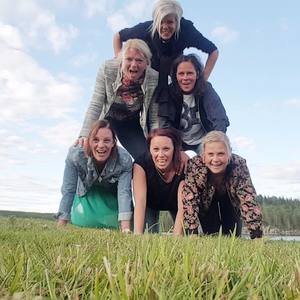 Så Typiskt Hon(feat. Sara Persson)