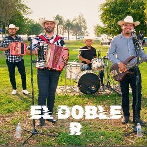 El Doble R (feat. Grupo Estilo De Vida)