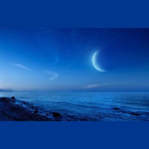 伴着寂静的夜空入眠