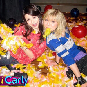 iCarly (Explicit)