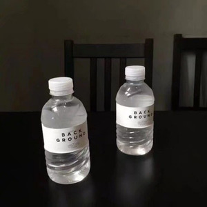 世界は恋に落ちている