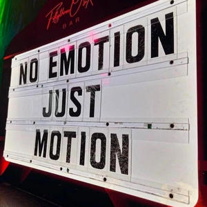 Bleed (feat. Kwxzz) (Explicit)