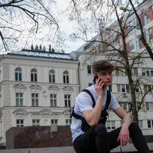 Apartament (Explicit)