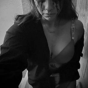 porcelain skin (Explicit)