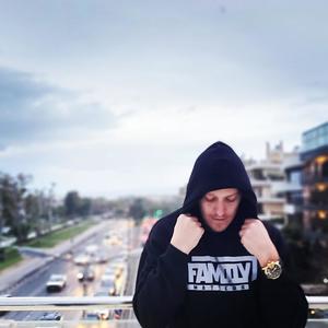 Ήταν τρελός (Explicit)