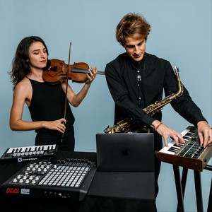 Carmen(feat. Luca Hart)