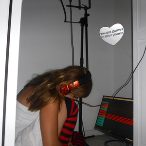 you got games on your phone?