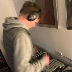 chasing thrills (feat. Tendo & Tyler Ponsford) (Explicit)