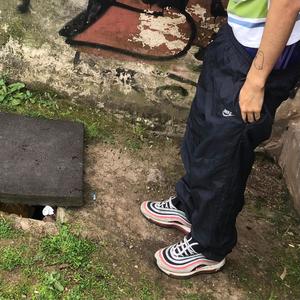 pensando en stage :$