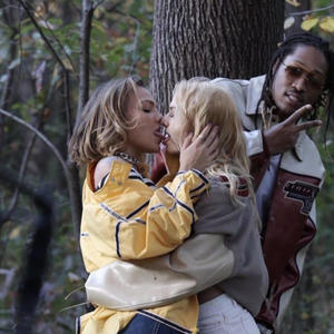 ilovemoneyilovesex (Explicit)