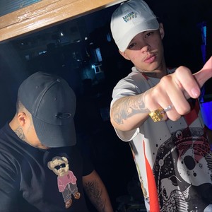 Famosa Rebeca (Explicit)