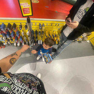 HOLD YOU TIGHT (feat. Wapogotem) (Explicit)