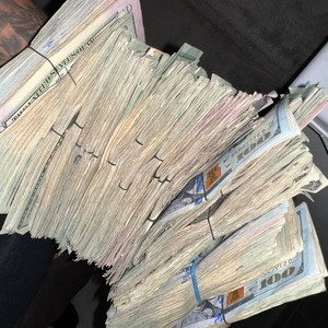 Pockets Activated (feat. Vito M$ney) (Explicit)