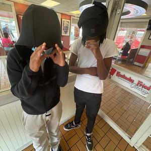 Hotz (feat. 16 Shotz & Ceebanga) (Explicit)