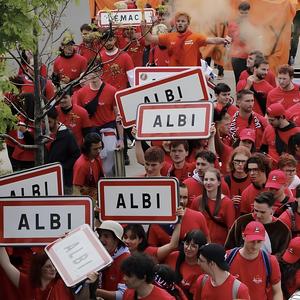 En pétard (Explicit)