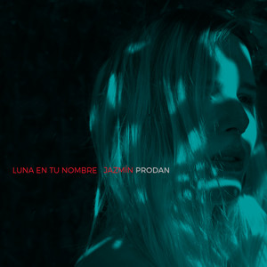 Luna en tu nombre