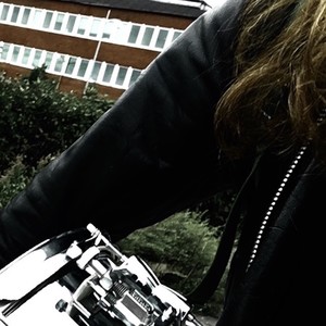 I Don't Like to Hang Out