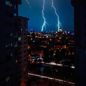 Bước qua những ngày không em