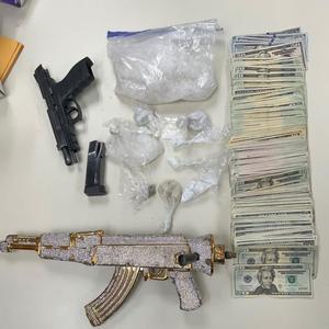 Chris Finesse Exclusives - already know (feat. kashmustdie, boolymon, Perubaby & Slump Audios) (Explicit)