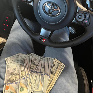 B.B SIMON (feat. Ka$hphon & Hurricane Clark) (Explicit)