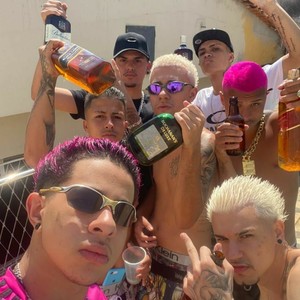 Bunda Fake (feat. Dj Eric FB) (Explicit)