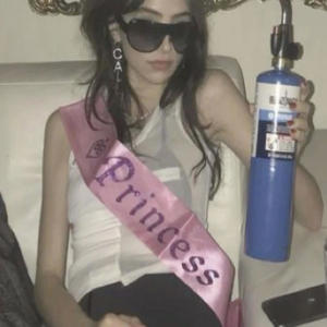 LeelevyIII (Explicit)