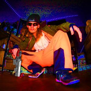 JAY SILVERHAND (feat. Jay Eazy & P.T. Adamczyk) (Explicit)