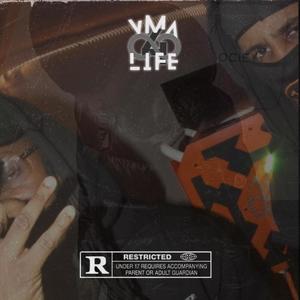 BIG INSOLENCE (feat. LaKadrilla, Robess & Lahonda19) (Explicit)