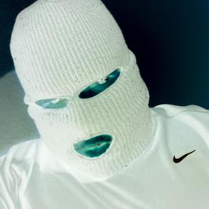 100 (feat. Chronikle & Chino el Don) (Explicit)