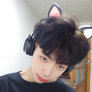 溯 (Reverse) feat. 马吟吟