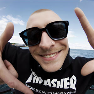 KJENNER MEG (Explicit)