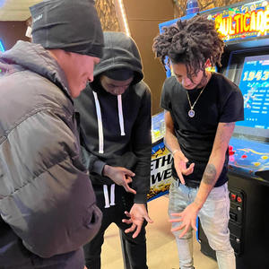 Play you lay (feat. Millyraccs) (Explicit)