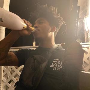 Oh Well(feat. Zenas.) (Explicit)