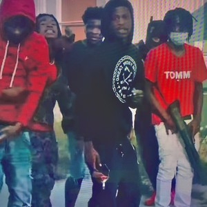 Play Yo Role (feat. RayyG) (Explicit)