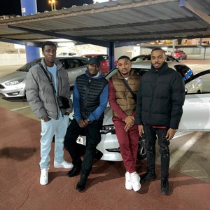 Sillón De Atras (feat. H-easy) (Explicit)