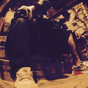 Prohibido Aterrizar (feat. Hiperraptivo, Gaune Zeta I)