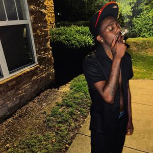 Bad ******* (feat. S3nsi Bratt) (Explicit)