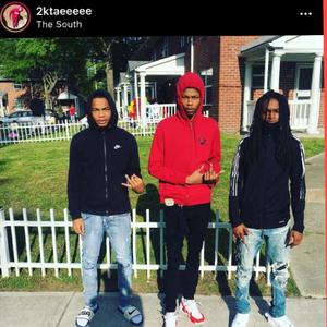 Blood on the leaves south side mix (feat. 2ktaeeeee & Domo Capalot) (Explicit)