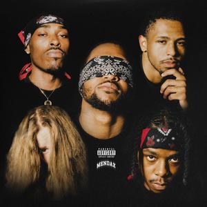 PARIS FASHION WEEK (feat. Scoob & Sydney) (Explicit)