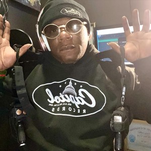 King Wallace - Hunt (Explicit)