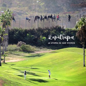 A Dos Palmos del Suelo