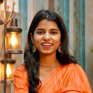 Phoolon Mein Saj Rahe Hai