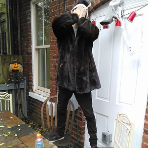 HTOWN2HMOBSCREW (BEDROOM FLOOR CUT) (Explicit)