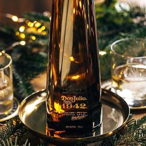 1942 (feat. TravyB) (Explicit)