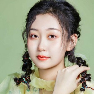 杨烁 - 萱草花 (伴奏)