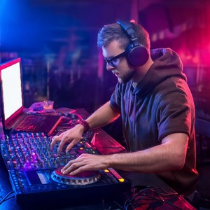 Surgen Las Rimas Desatadas