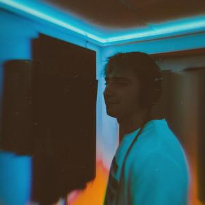 TAI DURA (feat. Monti) (Explicit)